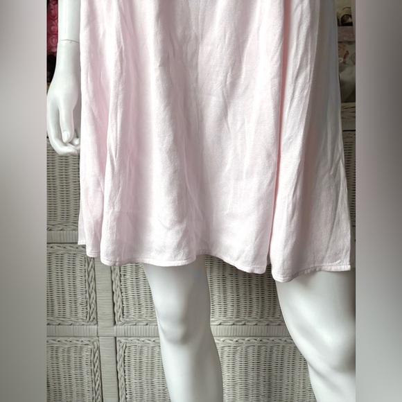 Aritzia Sunday Best Tinsley Low Cut Ruched Dress in Mochi Pink color Size 8 NWT - Picture 7 of 11